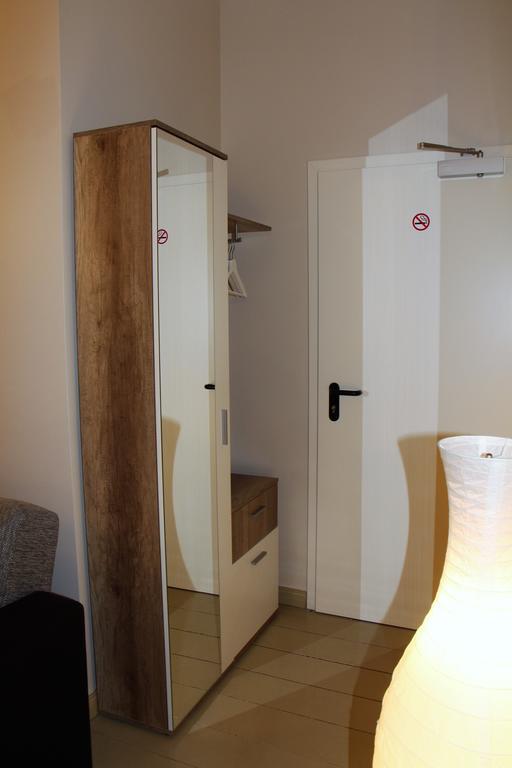 Stars Essener Strasse Appartement *